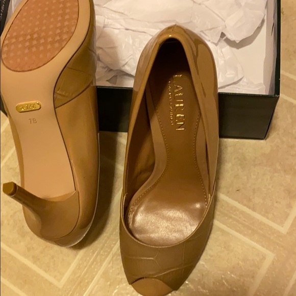 Lauren Ralph lauren  heels- new - Picture 3 of 4